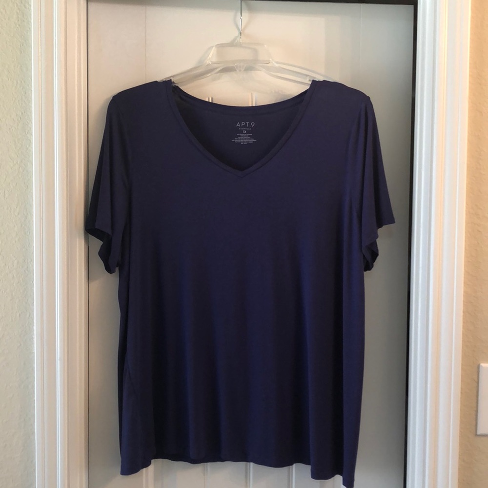 EUC Apt 9 Super Soft V Neck Tee Size 1X